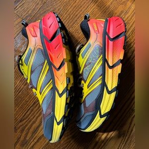 Hoka one one challenger shoes